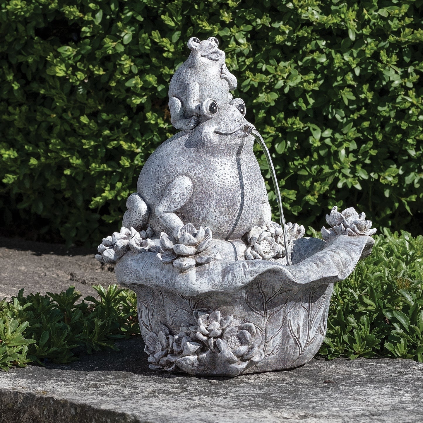 11"H FROG GARDEN FOUNTAIN