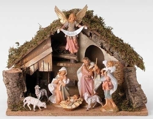 7.5" SCALE 8 FIGURE NATIVITY