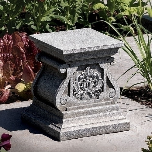 10"H SMALL GARDEN PEDESTAL