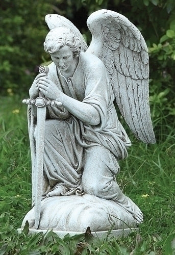 13.25"H KNEELING MALE ANGEL