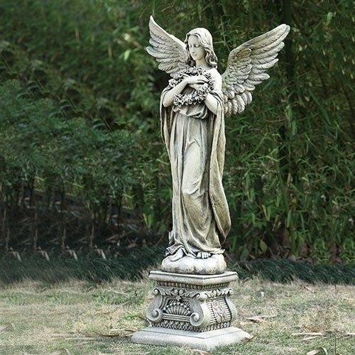 48"H ANGEL HOLDING WREATH